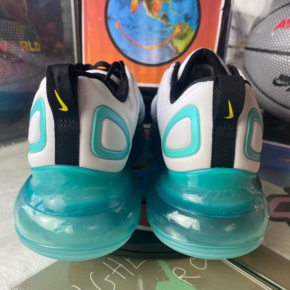 🆕 Nike Air Max 720 Aurora Green - Womens 11.5 - Picture 4 of 10